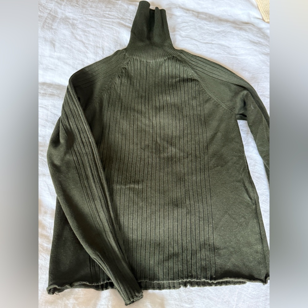 Zara Dark Green Ribbed Knit Top
